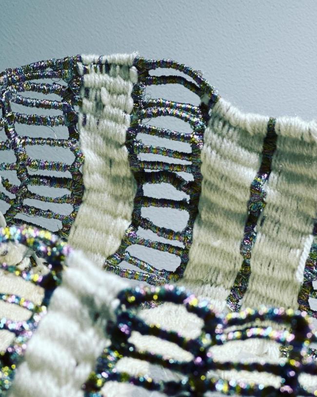 在编织与解构之间： 朱敏瑜（Minyu Zhu） 的Interweave 系列与“无器官的形体”